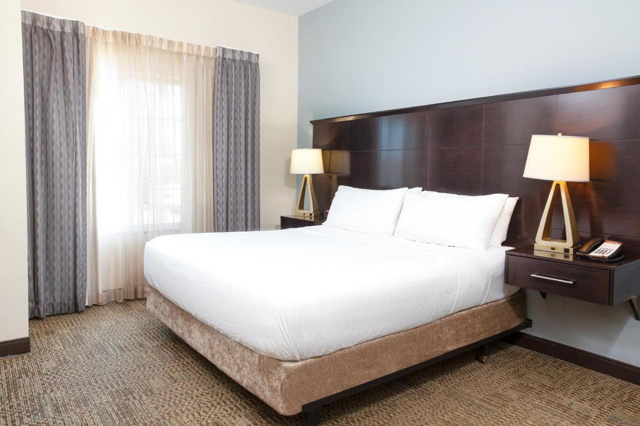Staybridge Suites Denver - Central Park By Ihg Exterior foto